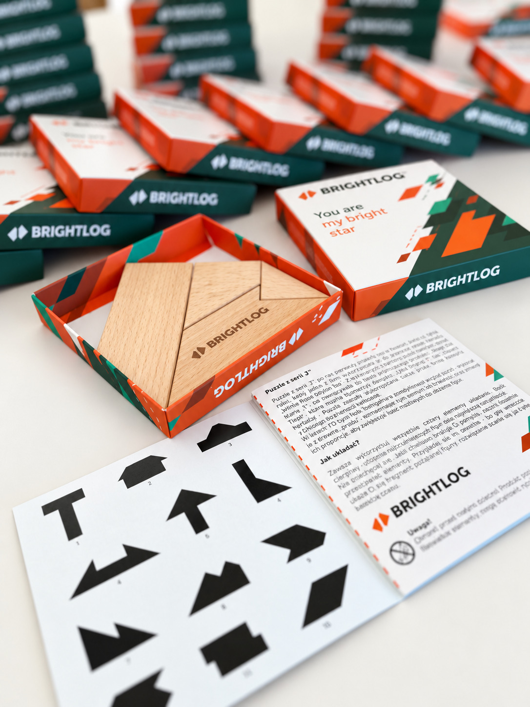 BRIGHTLOG — Zestaw w kolorach marki